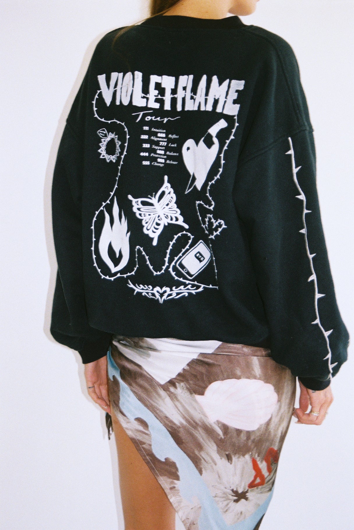 VIOLET FLAME SWEATER - Black