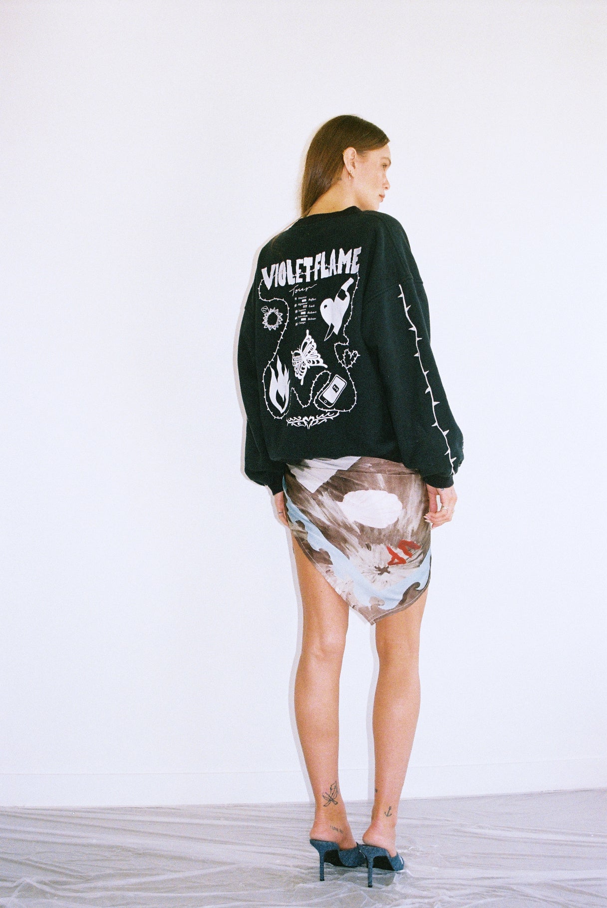 VIOLET FLAME SWEATER - Black