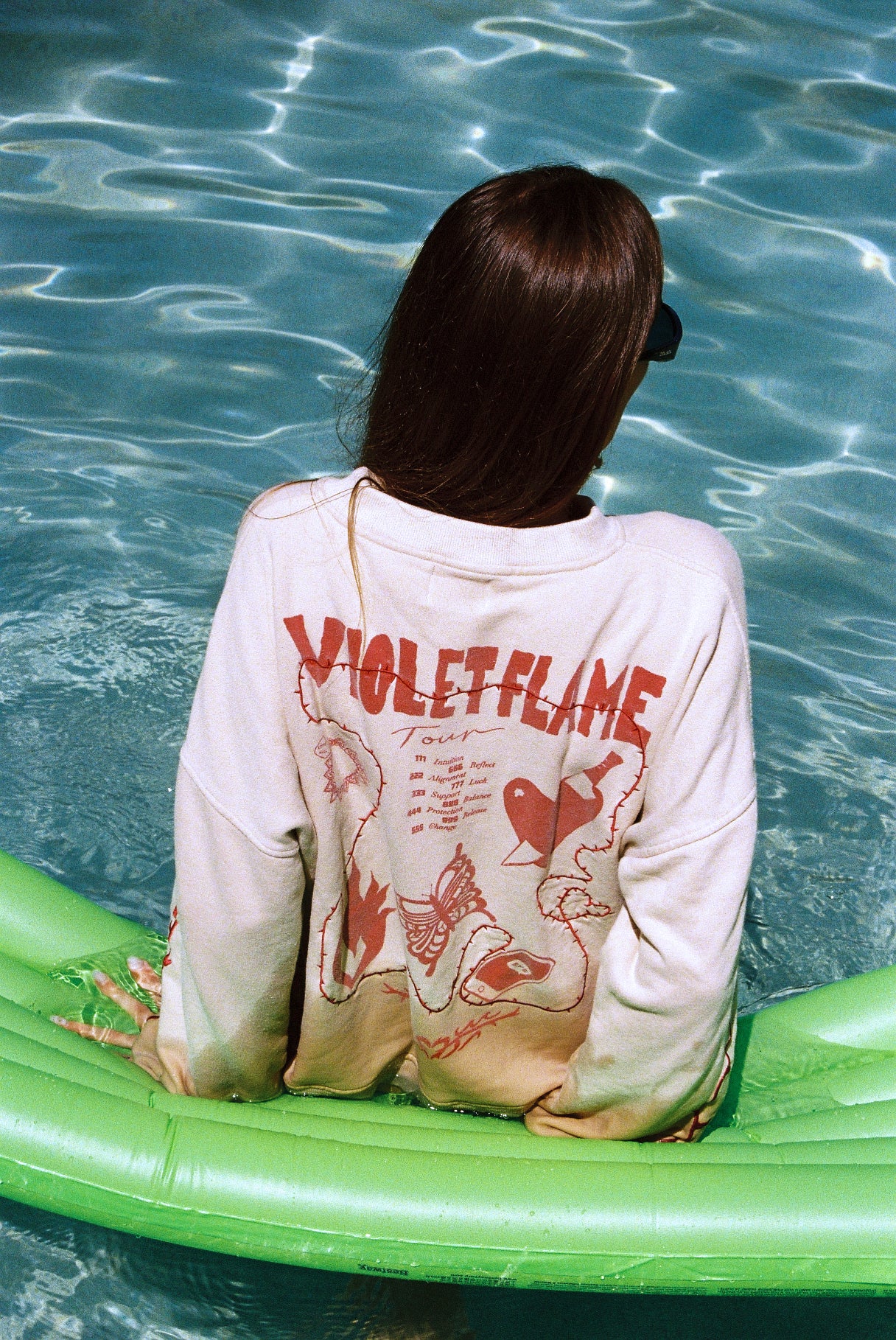 VIOLET FLAME SWEATER - Beige